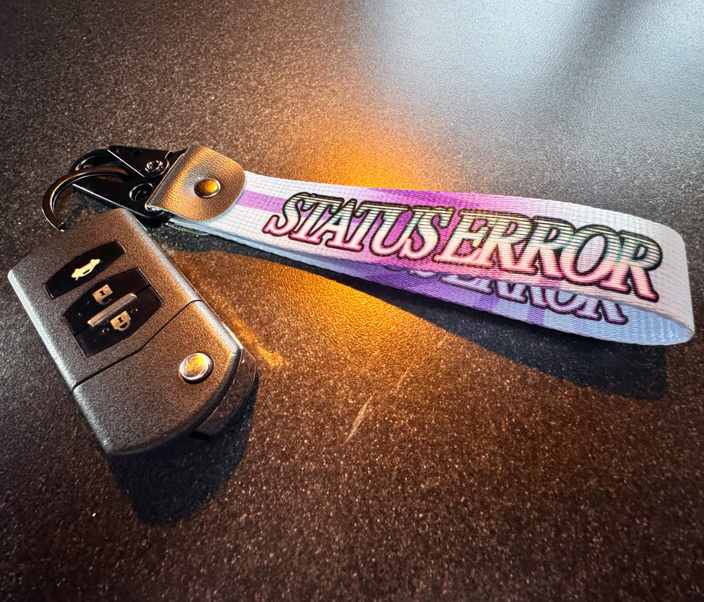 Status Error Generic Logo Fabric Jet Tag